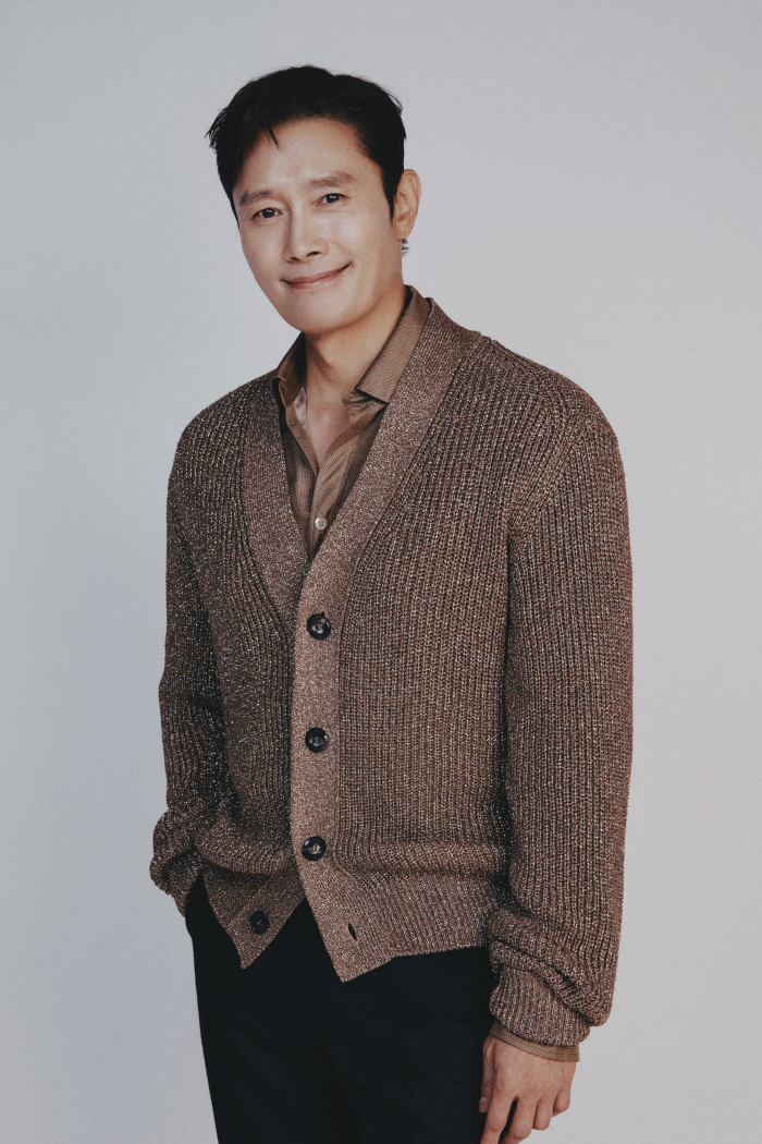 [SC인터뷰] "아내 예뻐서 질투? 실제 부부싸움 그렇게 안 하죠"…'이민정♥' 이병헌도 '어쩔수가없다'(종합)