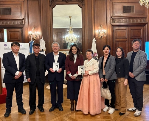 위안부 피해자 故이옥선의 이야기, 지구 반대편서 '공감'