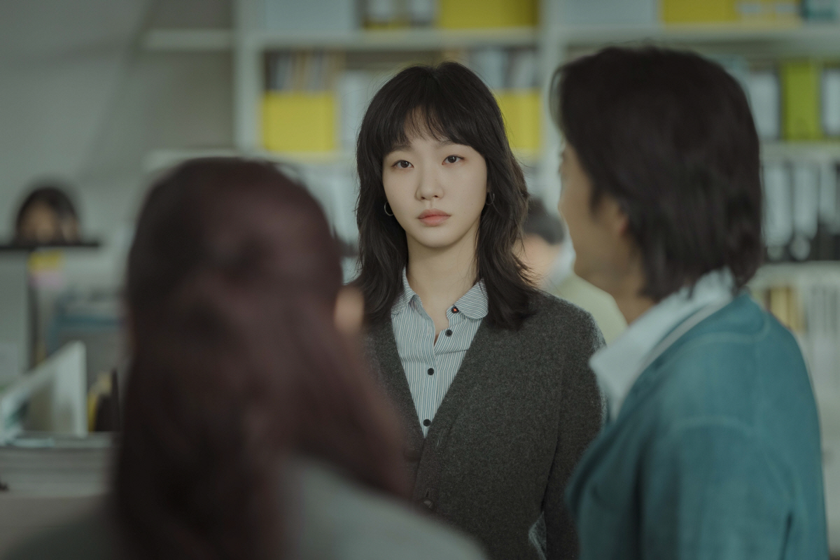 말 속도, 걸음걸이까지 계산했다..'은중과 상연' 김고은이 표현한 격동의…