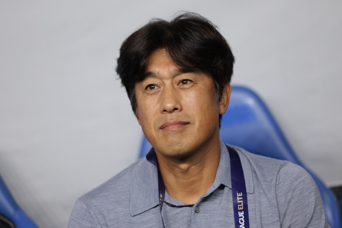 손발 다 자르더니 이제 와서? 中매체 '청두, 서정원 감독과 재계약 추진…