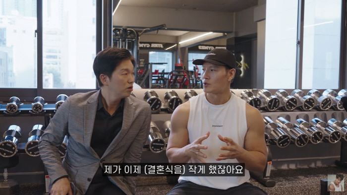 김종국, 50명 하객 초대한 '비밀 결혼식'…"섭섭해한 지인들 있어"