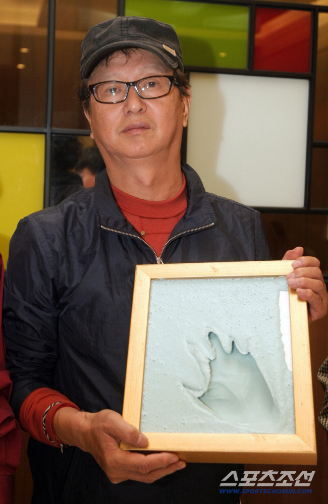 故 전유성, 폐기흉 악화로 별세..부코페 측 "한국 코미디 선구자, 깊은…