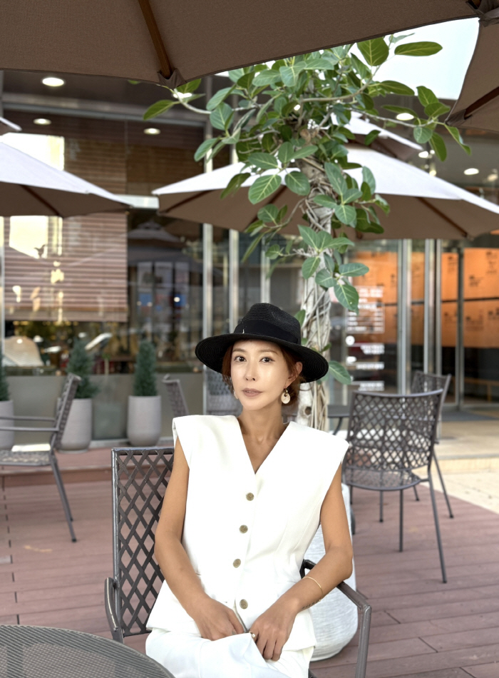 [SC인터뷰] 8년 침묵 이어 유튜버로 새출발..S.E.S 슈 "설렘 찾으며 살고 싶어요"(종합)