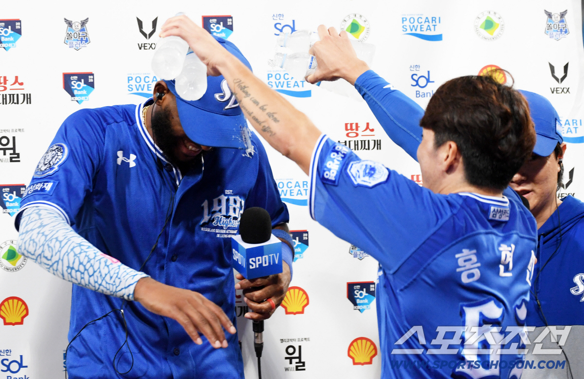 KBO 역사상 가장 압도적인 타자? 시즌 MVP 경쟁에 불붙인 사령탑 "…