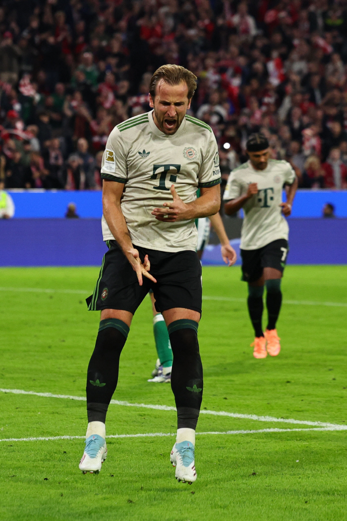 "104경기X100골!유럽5대리그 '최단'기록" '성실맨'케인,'축신'호날두도,'괴물'홀란도 넘었다