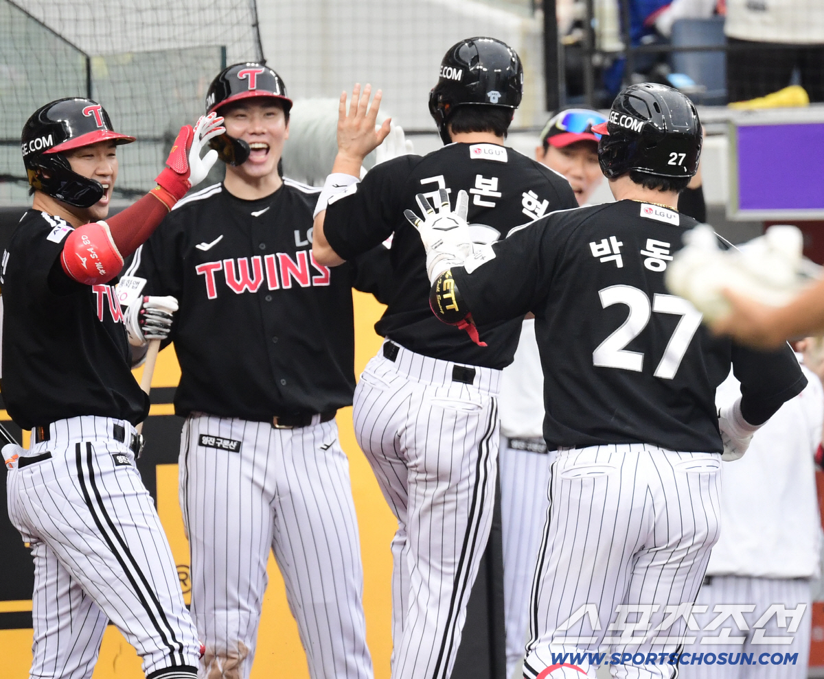 '박동원 속죄의 대포→타자일순까지' 1위 매직넘버 1 되나…문동주 ⅔이닝…