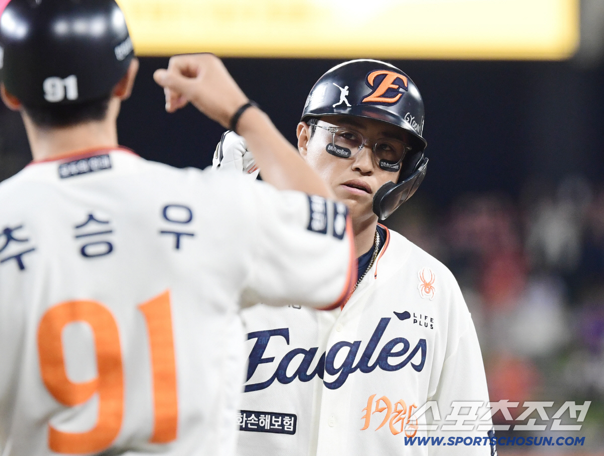우승 진짜 보인다! 매직넘버 1…'1회에 승부 갈렸다' LG, 대전 징크…