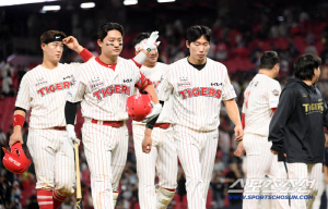 '우승→8위 추락' 꽃범호, 내년은 달라진다 약속! 