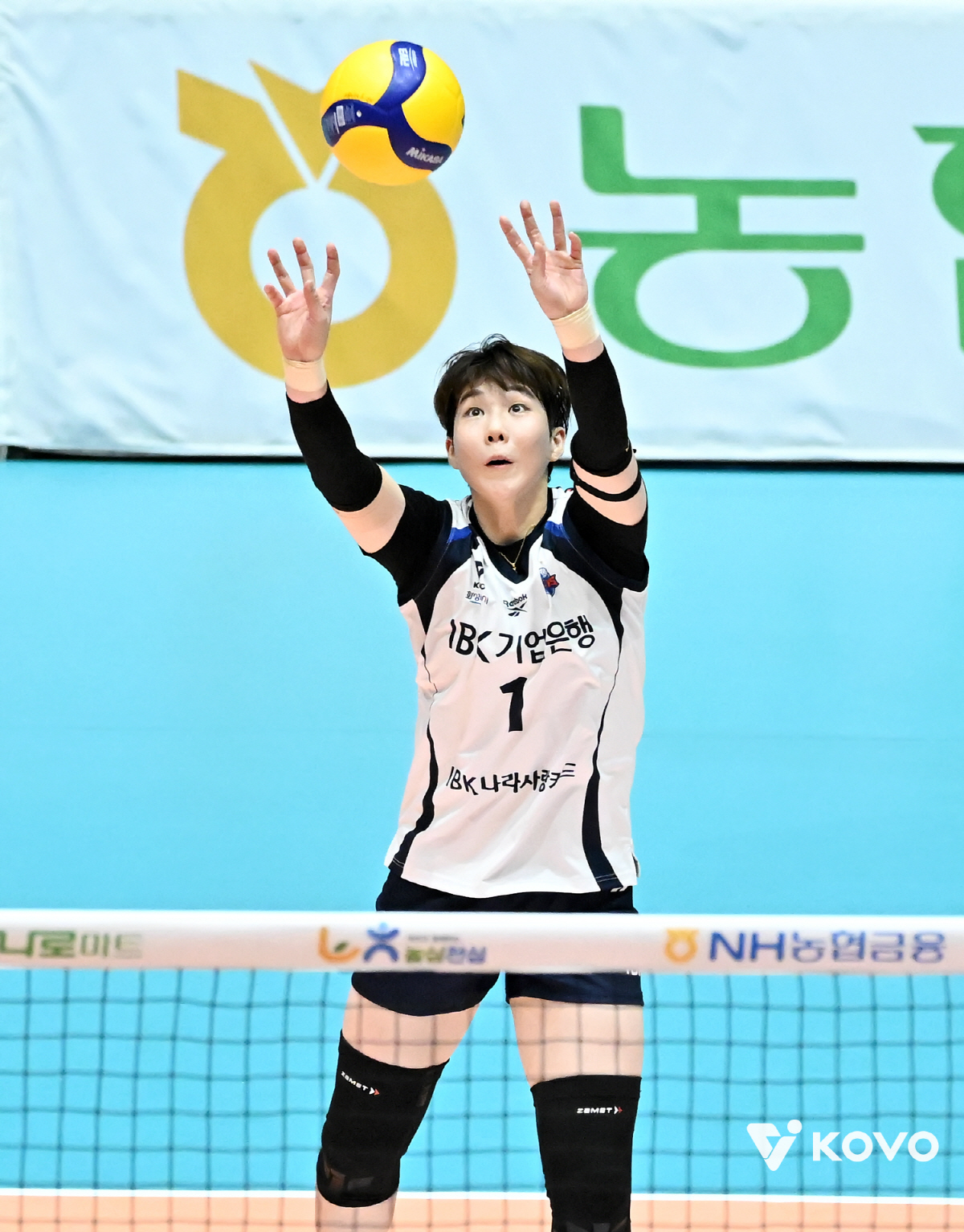 '부상 경계령' 21억 주포 공백 너무도 뼈아팠기에…"컵대회 안 뛰게 하…