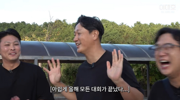 '누적 연봉 429억' 이대호, 회식으로 1300만원 쐈다 "모교 후배들…