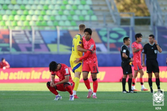'16분만에 2실점+김명준 만회골' 이창원호, U-20 월드컵 첫 판서 …