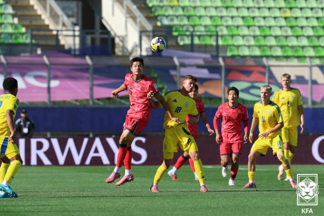 '16분만에 2실점+김명준 만회골' 이창원호, U-20 월드컵 첫 판서 …