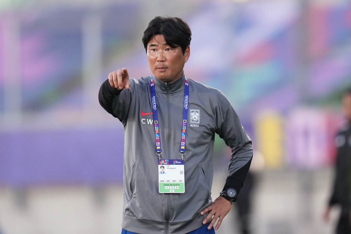 "투지 부족한 한국 축구는 이제 끝장" 日매체, '한국팬은 일본 부러워해…
