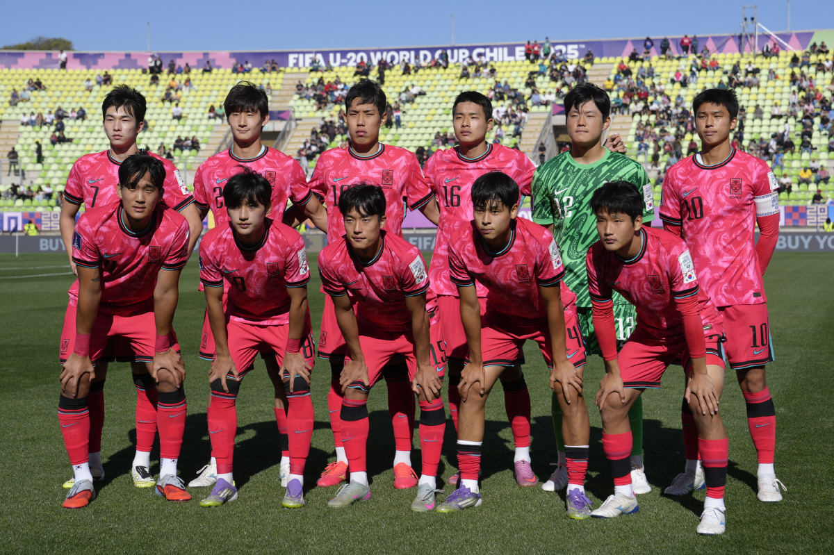 "투지 부족한 한국 축구는 이제 끝장" 日매체, '한국팬은 일본 부러워해…