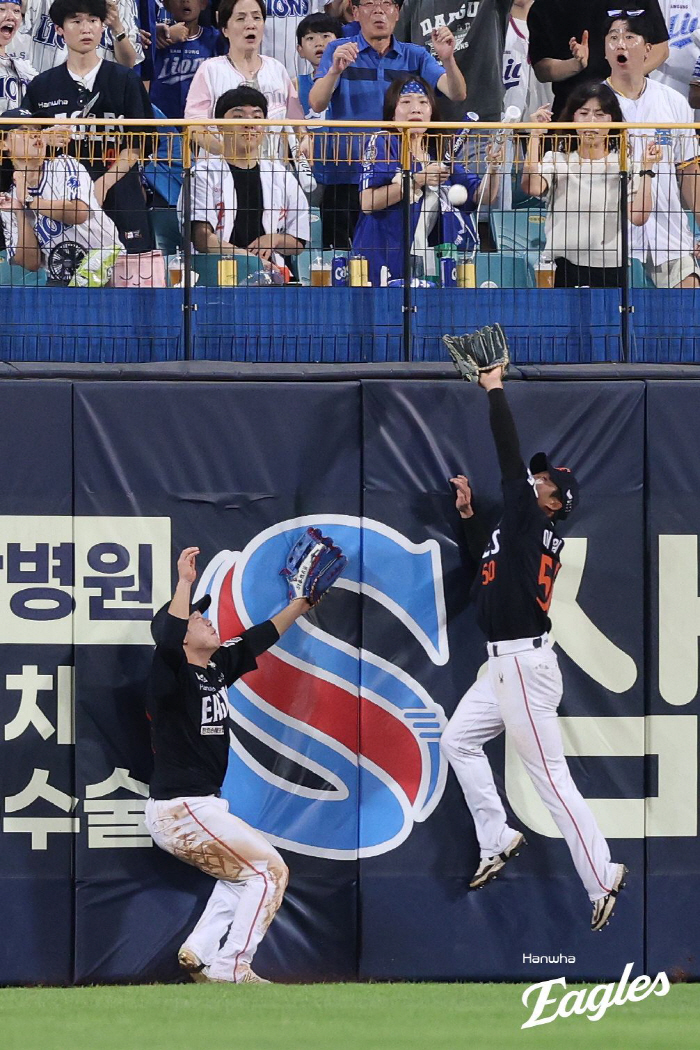 6번 중 3번이 한화다! 이러니 열광할 수 밖에…이번에는 '담장 상단 타구 점프 캐치'