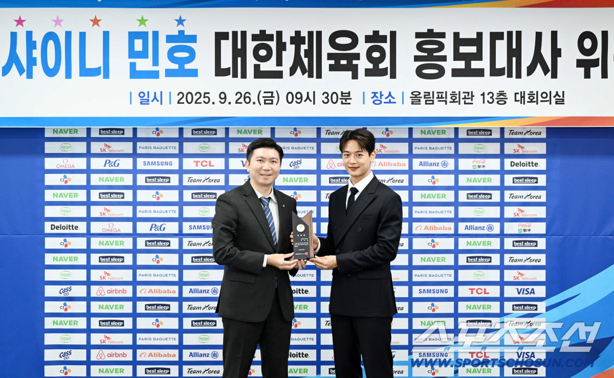 '스포츠♥'샤이니 민호.대한체육회 홍보대사 위촉..."밀라노올림픽,K-스…