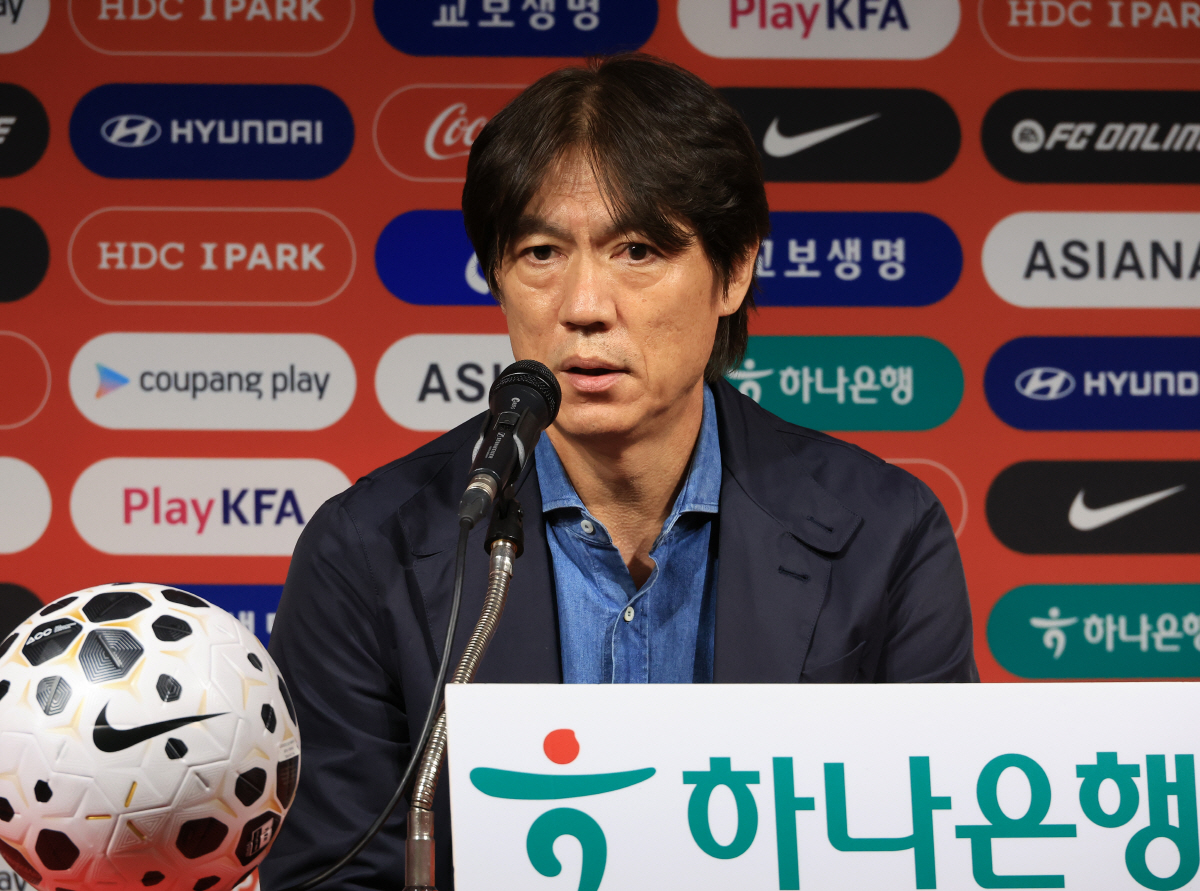 [현장 일문일답]홍명보 감독 "브라질 상대로 스리백 실험할 생각, 손흥민…