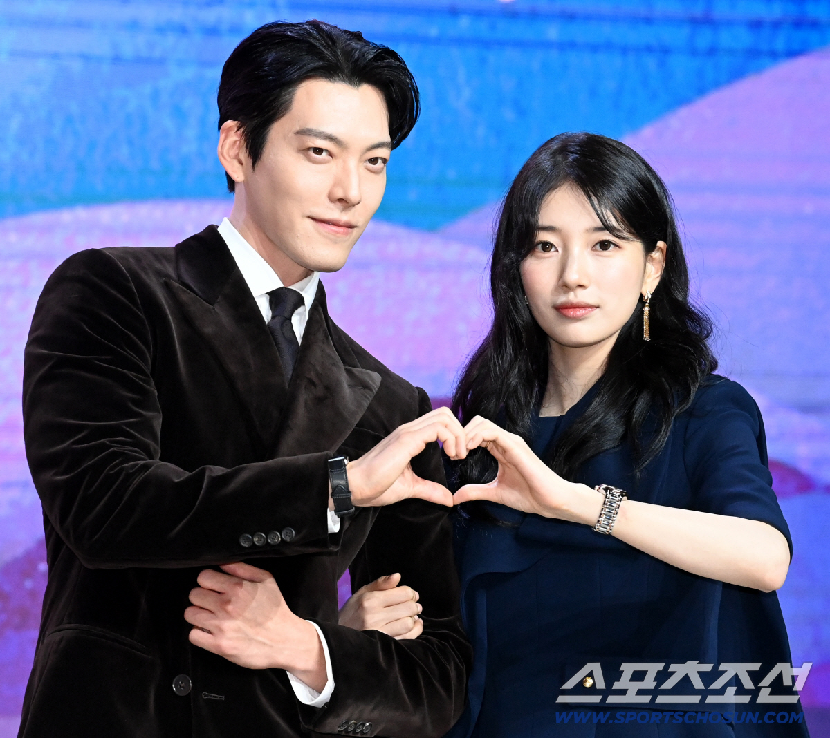 '다 이루어질지니' 수지 "로맨스 연기? 김우빈에 죄스러운 마음"