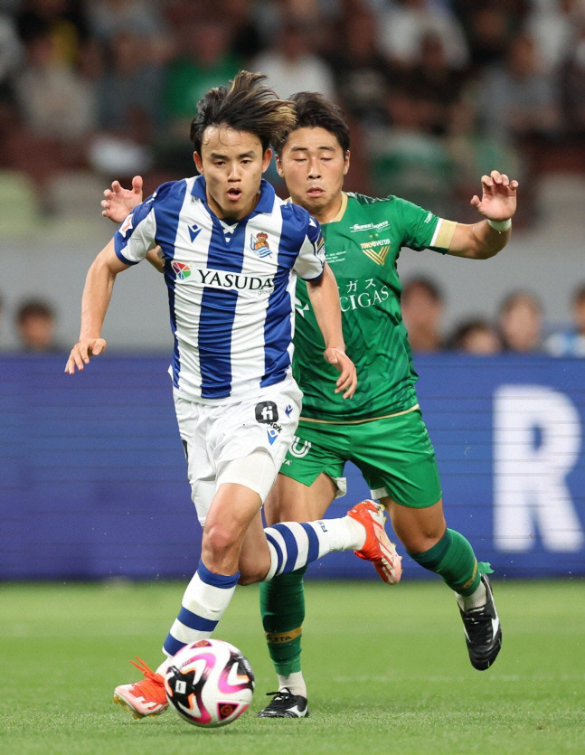 일본 축구 상상도 못했던 초비상...에이스 대추락, 강등권 폭망 '겨우 …