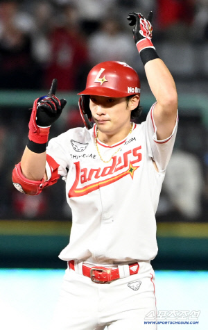 '마운드가 좋으니 야구가 된다' SSG 포스트시즌 진출 확정 → 3위 매직넘버 '1' [인천 리뷰]