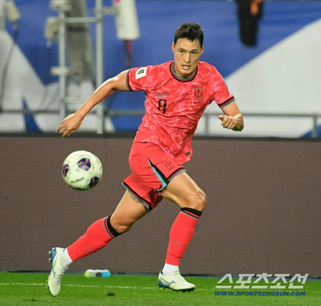 "'욕받이'가 뭐길래" 장현수→박용우, 韓 축구의 눈물…홍명보 감독의 아…