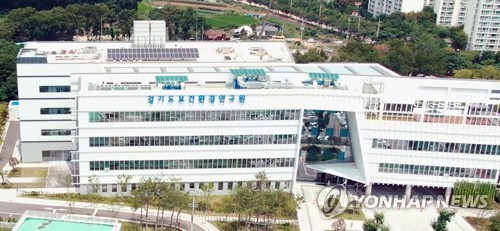 경기도보건환경硏 "성수식품 217건 안전성 검사서 1건 부적합"