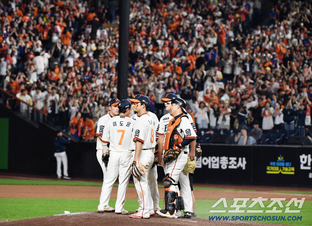 ERA 0.62 드디어 깼다…어쩌면 KS 재회, '위닝 시리즈' 전리품 …