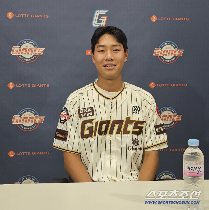 '1m93' 신인인데, 마음도 피지컬도 이미 거인…7억팔+전직 빅리거 향한 도전장 "류현진 선배님과 붙어보고파" [인터뷰]