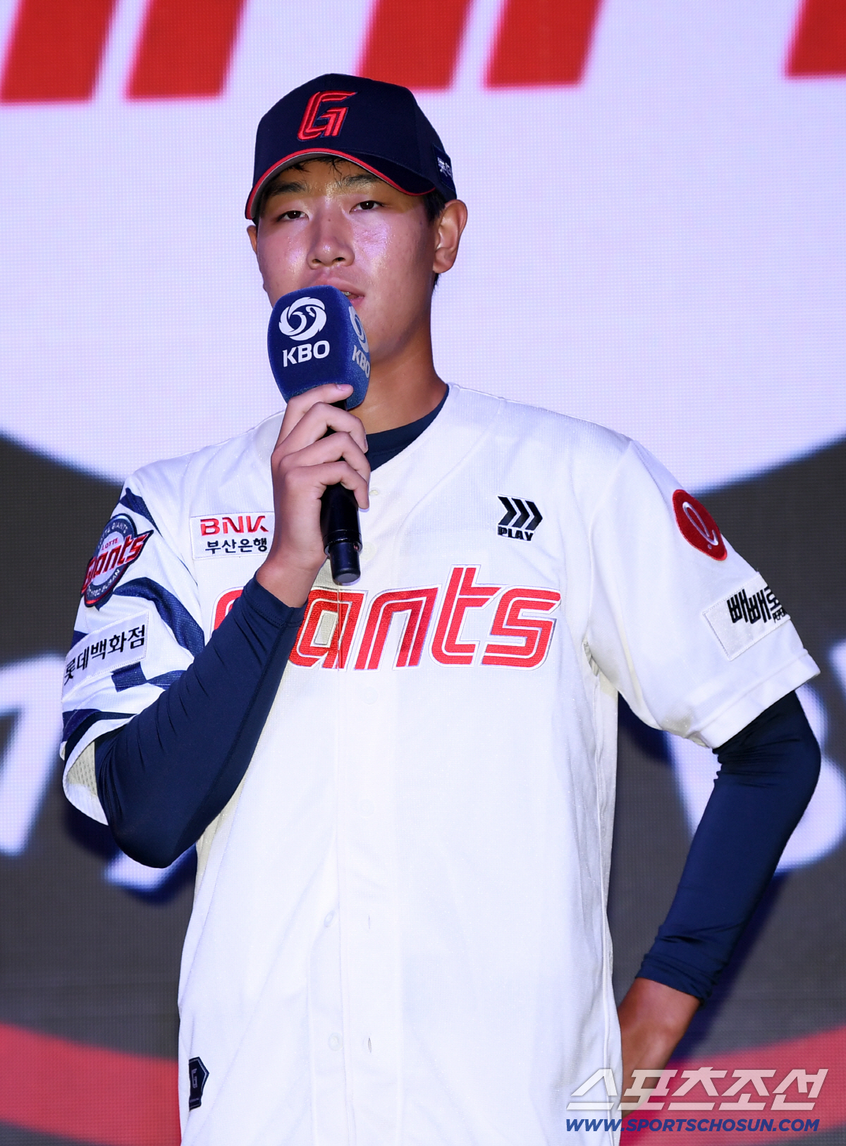 '1m93' 신인인데, 마음도 피지컬도 이미 거인…7억팔+전직 빅리거 향…