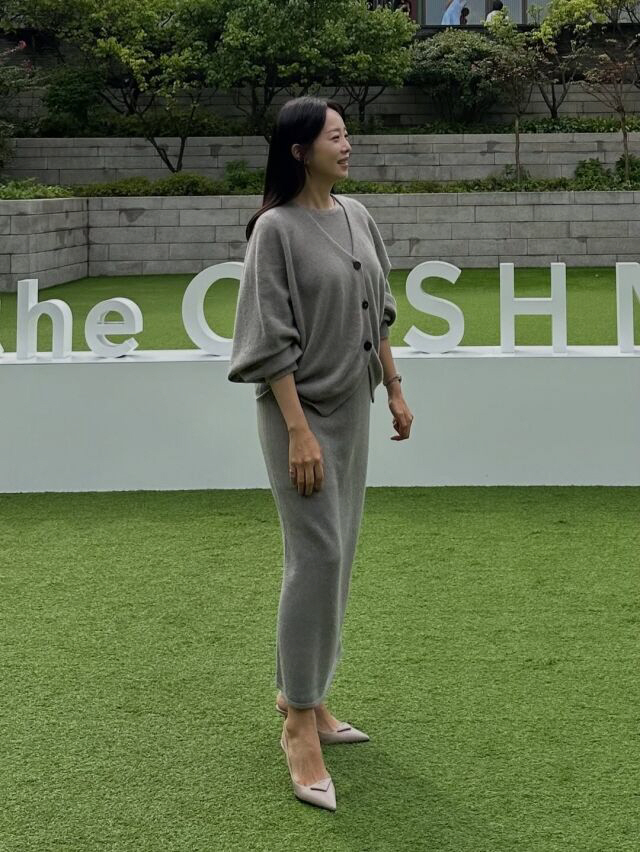 44세 ‘임신 6개월차’ 박은영, 변함없는 몸매+세련美 눈길[SCin스타…