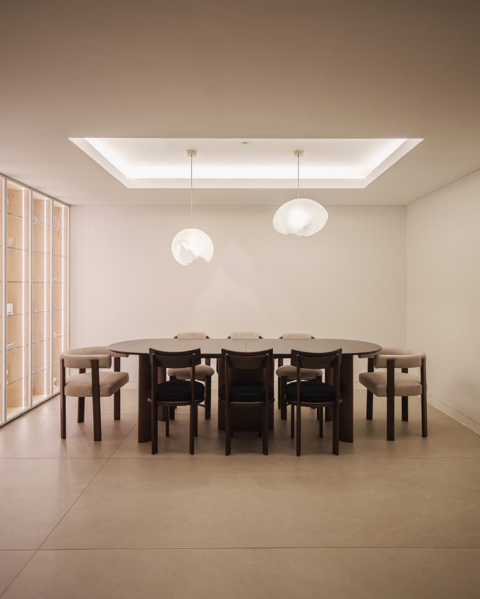 '금융맨♥' 효민, 갤러리 인 줄...'한강뷰' 럭셔리家 자랑 "동양적 느낌으로 채워"