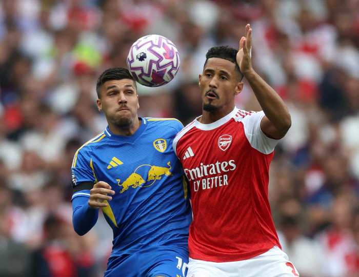 "레알 마드리드 안 갑니다" 누구랑 다르네...진정한 프랜차이즈 스타의 길, 고민 없이 재계약 "이곳이 나의 집"