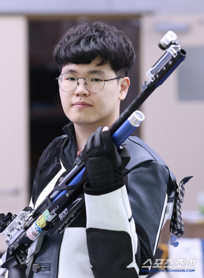'장애X비장애 '퍼펙트'사격 국대의 탄생!" '데플림픽銀' 청각장애 김우림,10m 공기소총 당당 2위로 태극마크! 패럴림픽金 정진완 회장"자랑스럽다.우리모두에게 꿈과 희망 줬다"