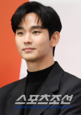 김수현 ‘故김새론 기자회견’ 6개월만 근황…"홀로 등산" (뒤통령)