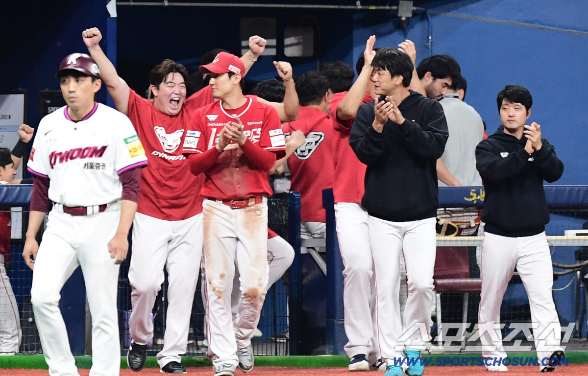 작년 타이브레이크 눈물 → 3위 확정 쾌거 "후회 없이 해보겠다"[고척 …