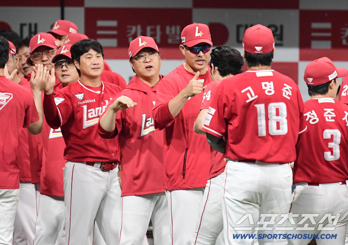 작년 타이브레이크 눈물 → 3위 확정 쾌거 "후회 없이 해보겠다"[고척 …