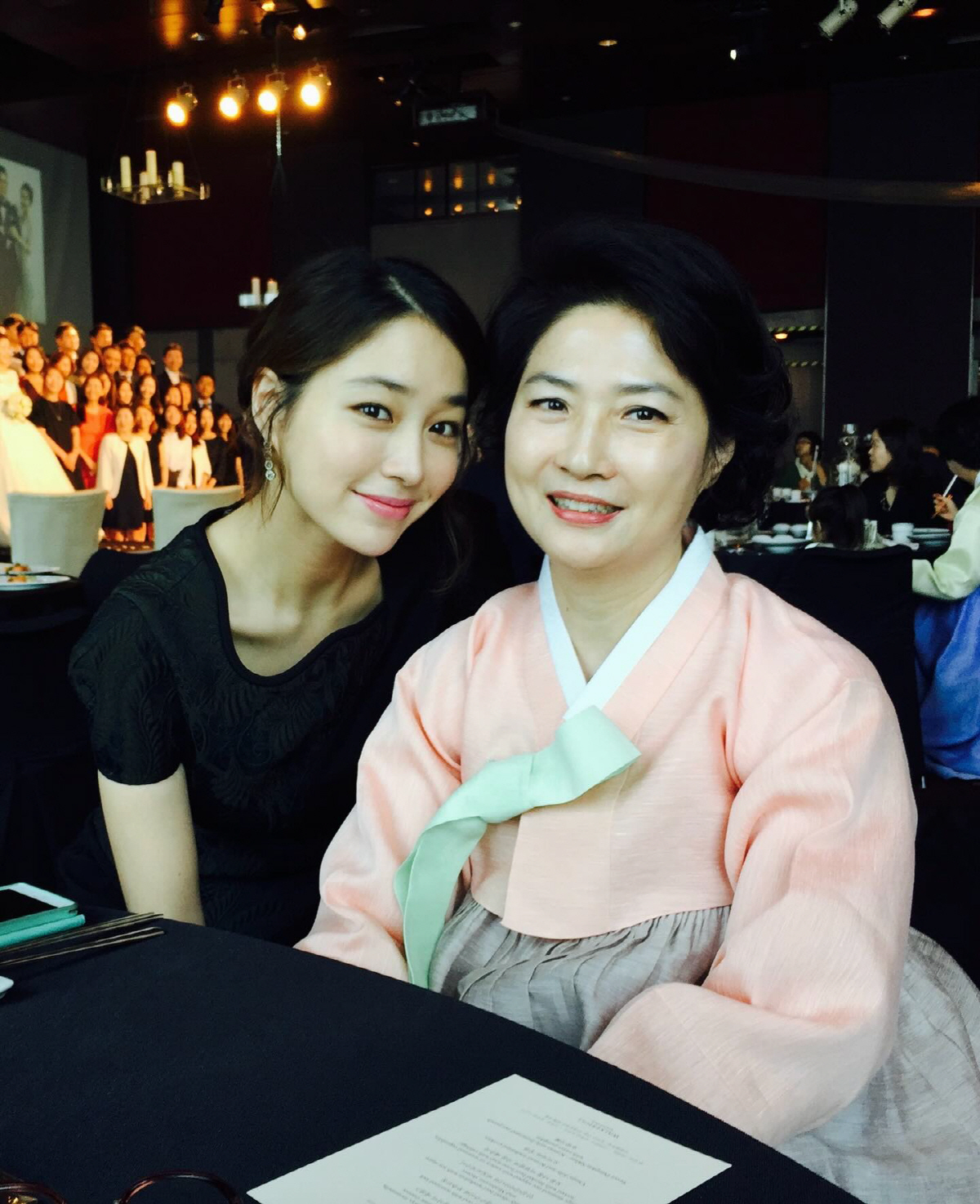 '이병헌♥' 이민정, '역대급 미모' 모친 깜짝 공개…DNA는 어쩔 수 …