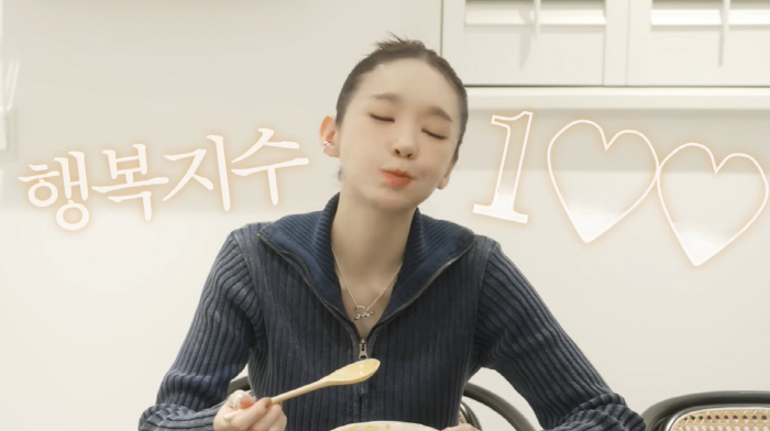 '167cm·52kg' 강민경, 잘 먹는데 늘씬한 비결 "10년째 1일 …