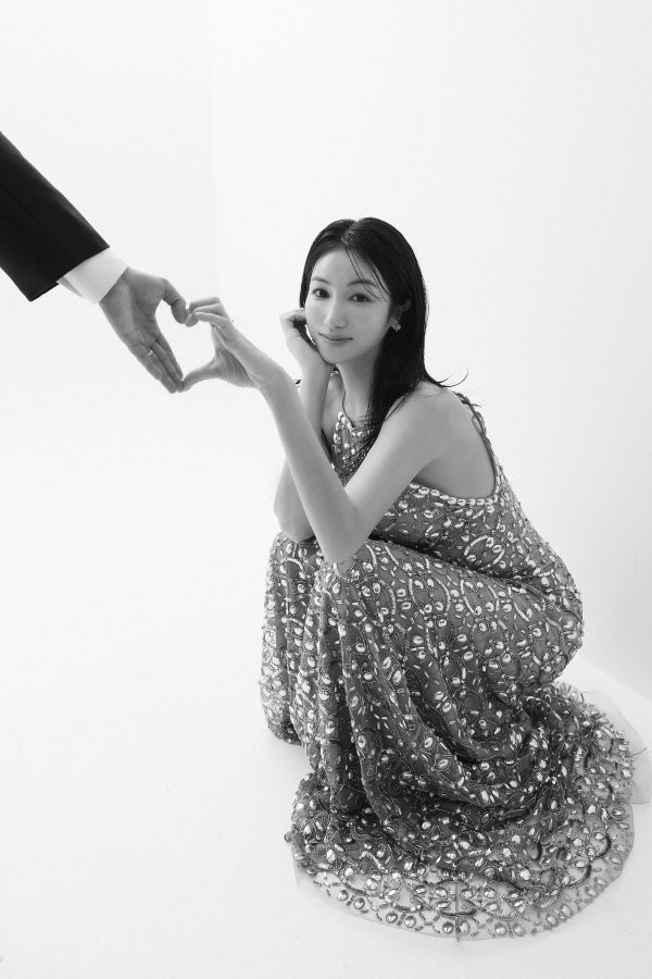 '38세' 김옥빈, 11월 16일 비공개 결혼..."♥예비신랑은 비연예인…
