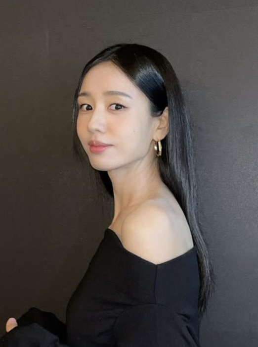 ‘단아+청순’ 안은진, 올블랙 오프숄더 여신美…미모 만개 [SCin스타]