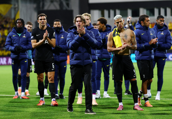 "손흥민 그립다" 히샬리송→존슨 '최악 졸전', 'BBC' 토트넘 무딘 창에 직격탄…토트넘, 대이변 피한 것이 다행→씁쓸한 원정길