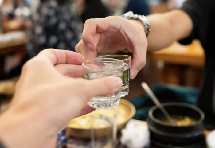 "어라, 음주량이 늘었네"…위암 위험 최고 14% 증가