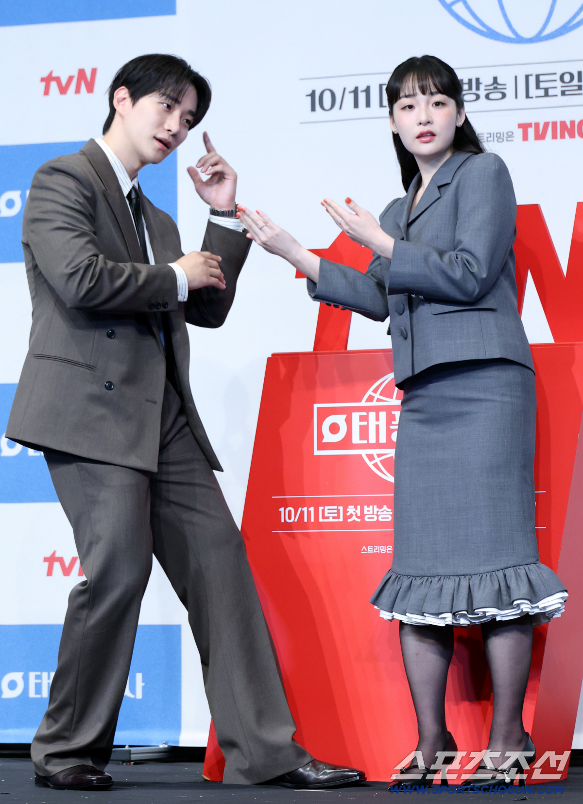 [SC현장] "임윤아 흥행 에너지 이어받겠다"…'태풍상사' 이준호, 몽글…