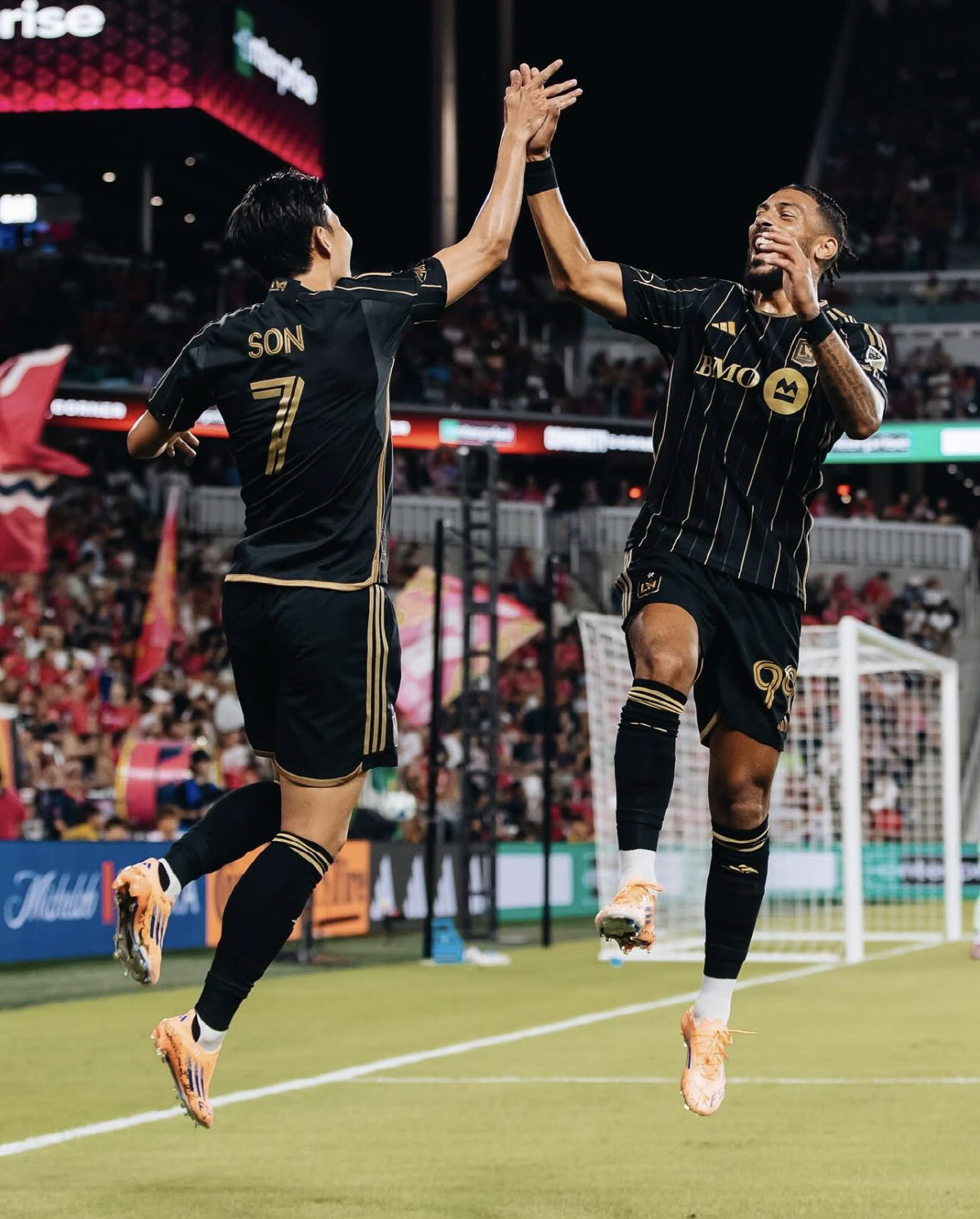 "흥민형 덕에 공격 잘 풀려요" '파괴적인 듀오' 영국 매체 극찬→'ML…