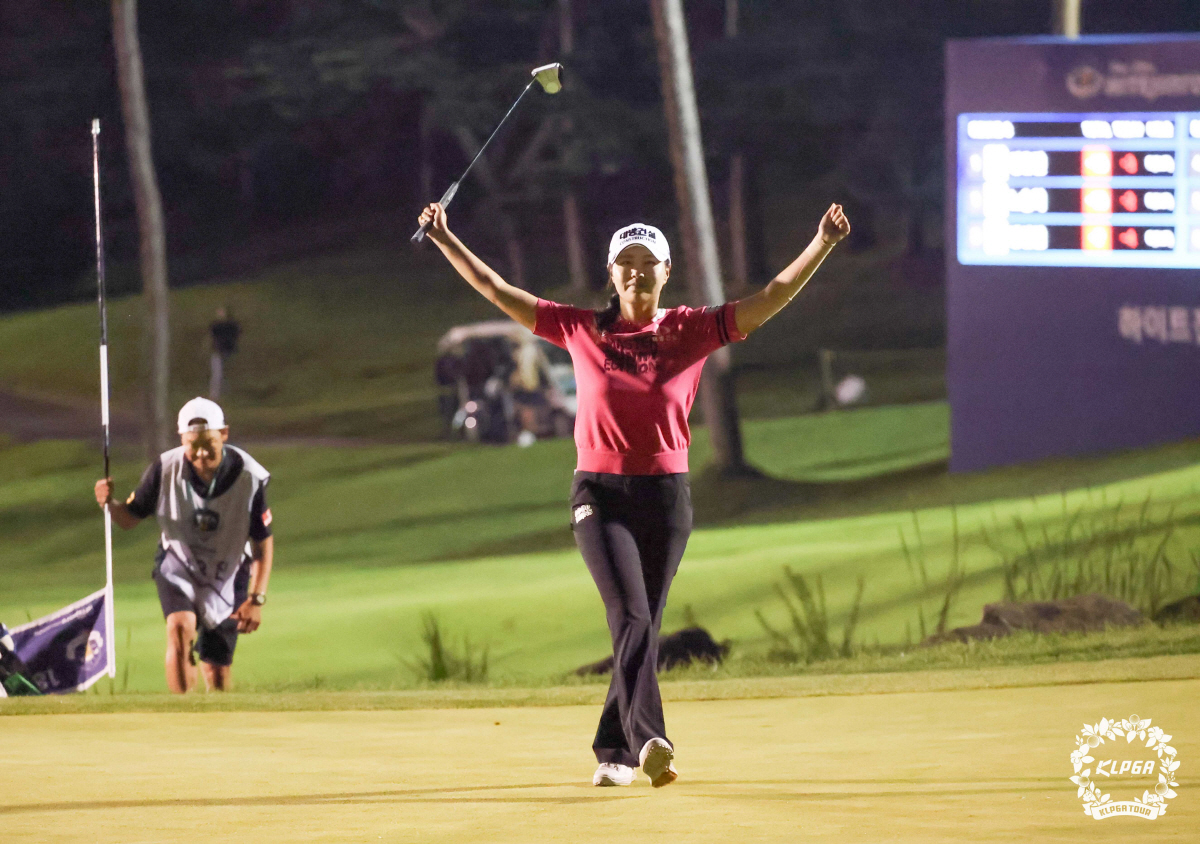 충격파 치료까지 하고 왔는데… '메이저 우승' 성유진, 손목 통증 2주 …