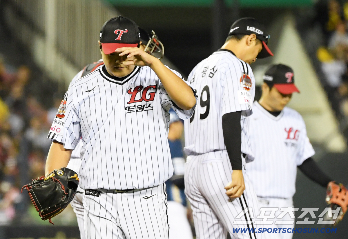 이럴수가. LG 1위 결정전 위기. NC에 3-7 역전패. 최종전서 우승…