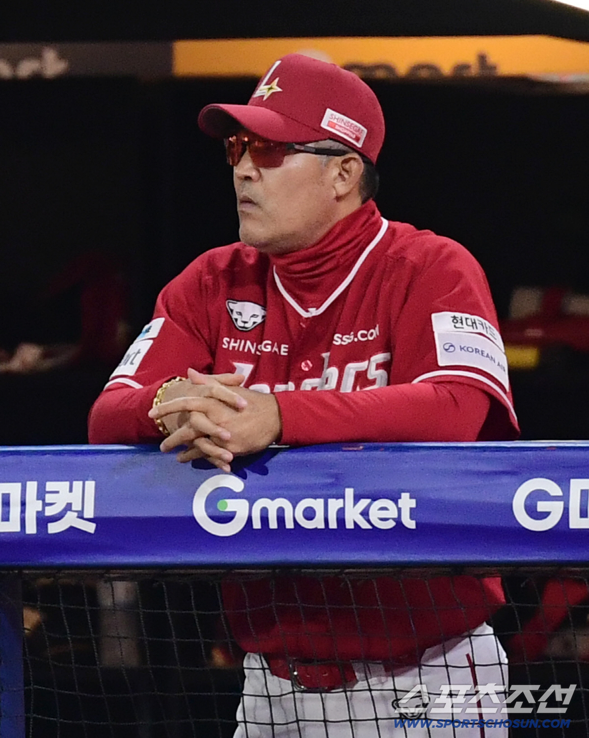 LG도, 만원 홈관중도 모두 웃었다…야구는 9회말 2사부터 "어메이징한 …