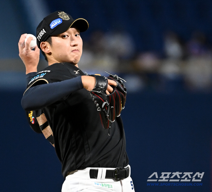 "상무에 쉬러? 전방 가든가"…이기심에 작심 발언, '2군 오타니' 속사정 있었다