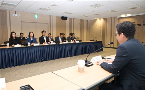 과기부총리 "해킹 사태 엄중"…네카오·쿠팡 소환