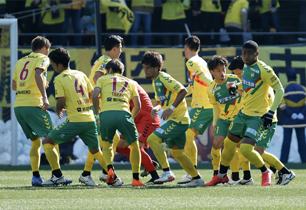"일본 축구 충격" FIFA의 칼날 못 피했다…J리그 줄줄이 '등록 금지…